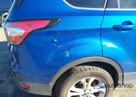 2017 Ford Escape Se из США, поврежденный, VIN 1FMCU0GD9HUD55730